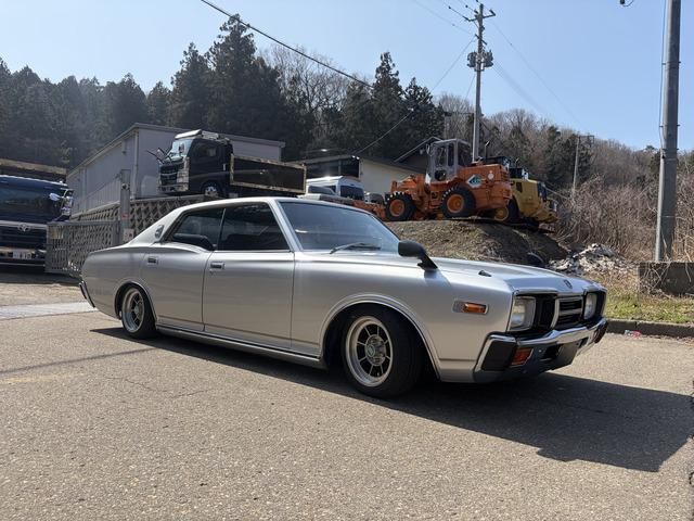 CEDRIC hardtop