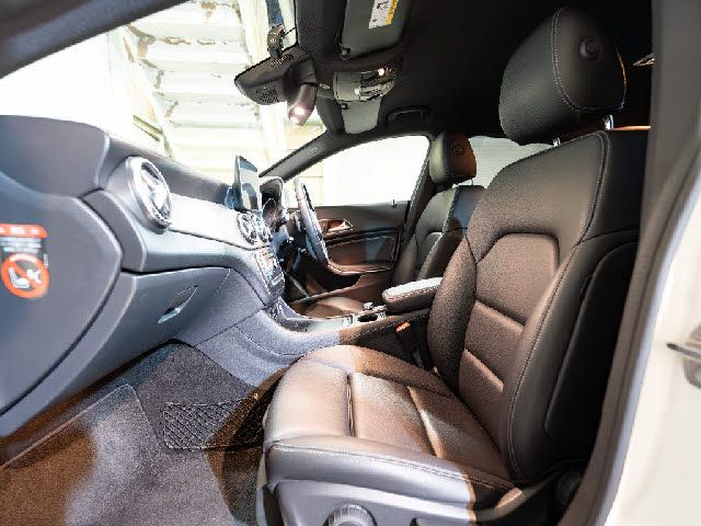 MERCEDES BENZ CLA Shooting Brake