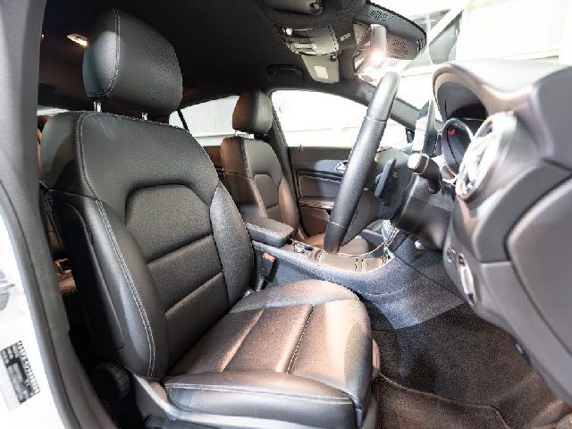 MERCEDES BENZ CLA Shooting Brake