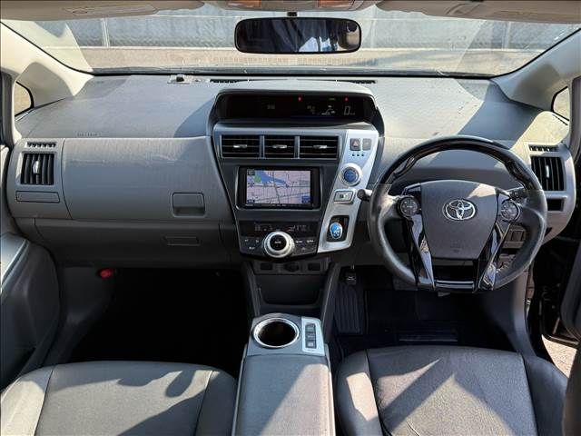 PRIUS Alpha
