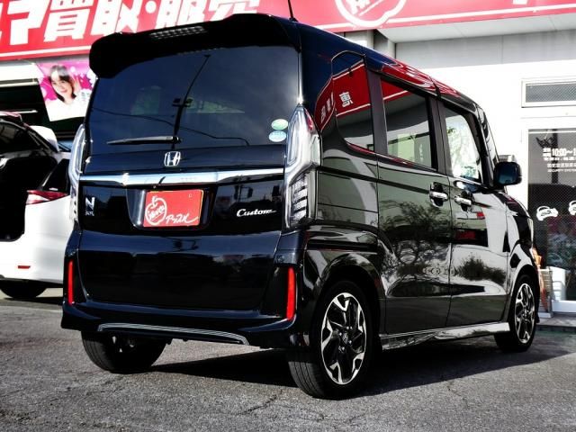 N BOX CUSTOM