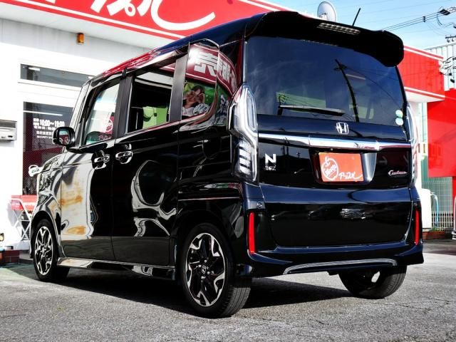 N BOX CUSTOM