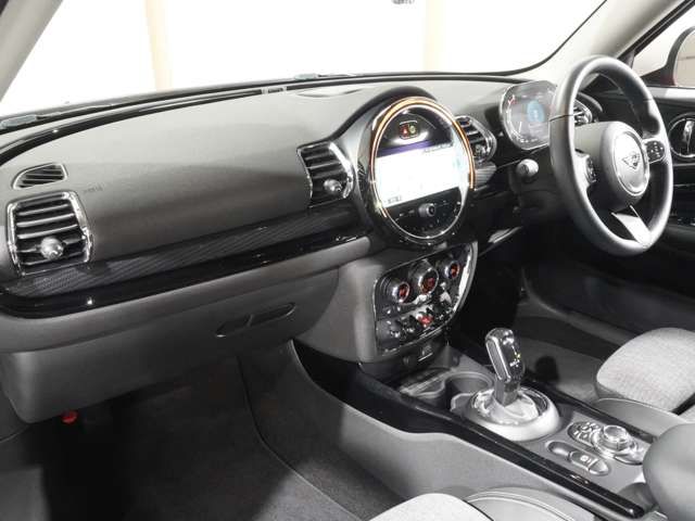 MINI COOPER D CLUBMAN