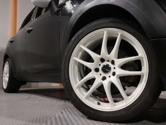 BMW MINI COOPER CROSSOVER