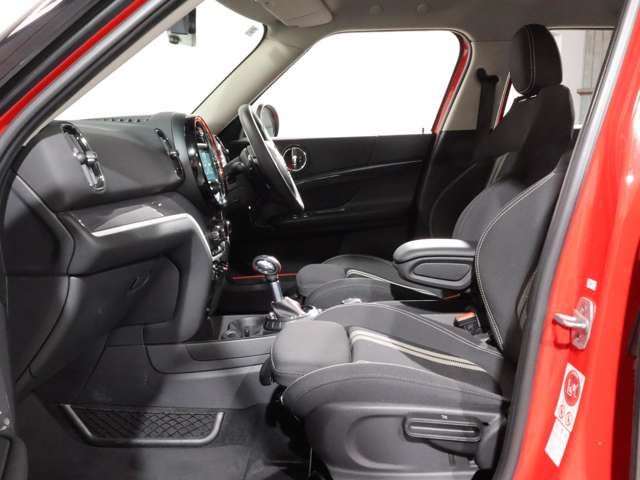 BMW MINI COOPER SD CROSSOVER