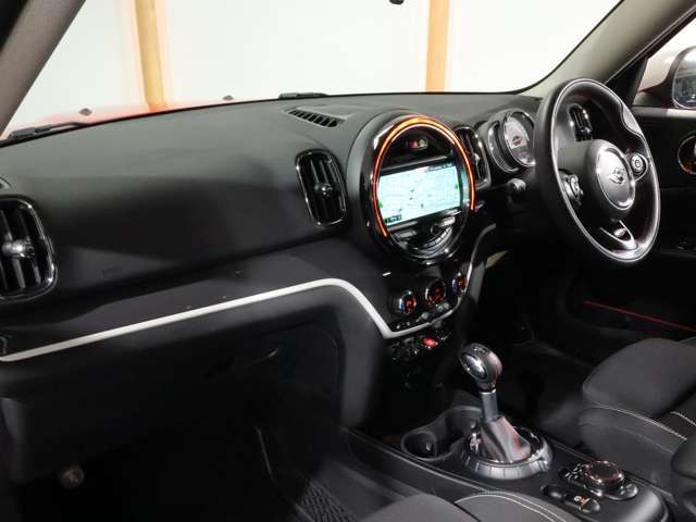 BMW MINI COOPER SD CROSSOVER