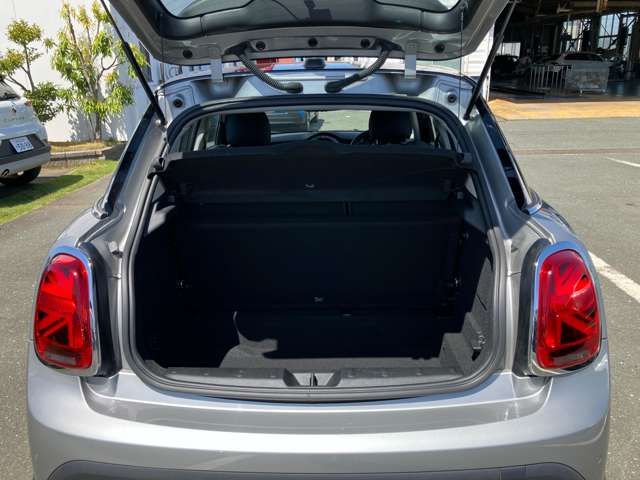 MINI COOPER 5DOOR
