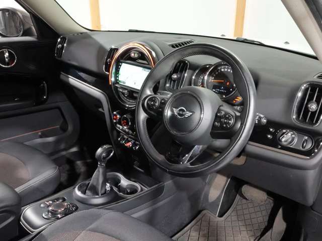 BMW MINI COOPER D CROSSOVER