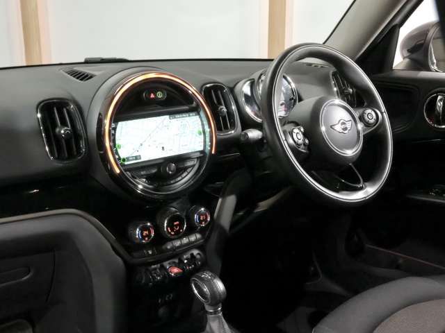 BMW MINI COOPER D CROSSOVER