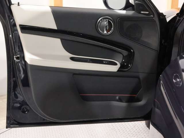 MINI COOPER S E CROSSOVER