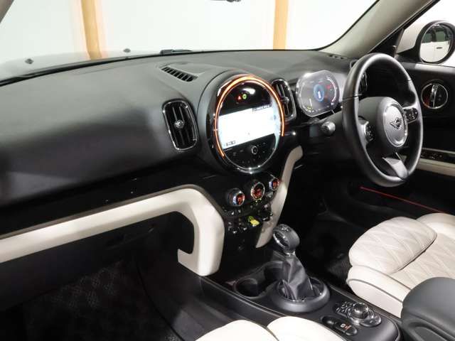 MINI COOPER S E CROSSOVER