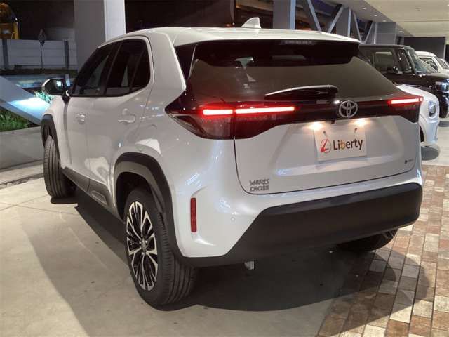 YARIS CROSS HYBRID