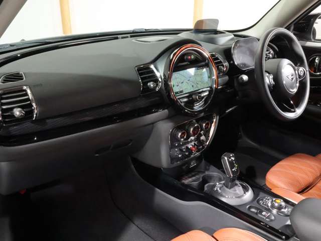 MINI COOPER D CLUBMAN
