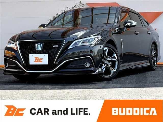 CROWN sedan hybrid