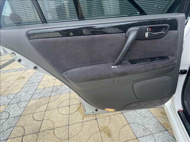 CROWN sedan