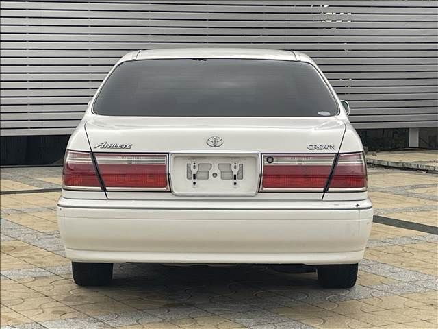 CROWN sedan