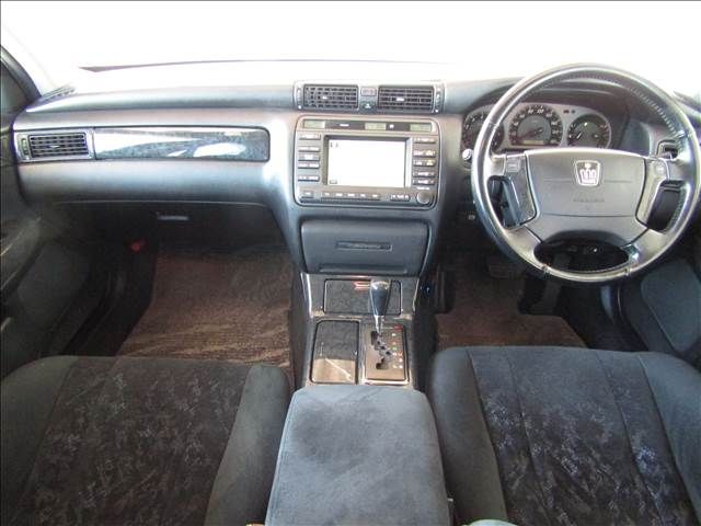 CROWN sedan
