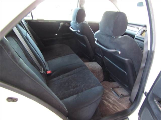 CROWN sedan