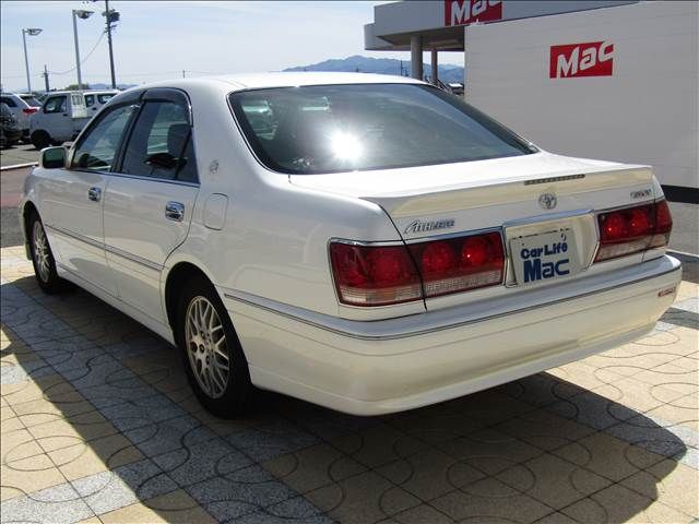 CROWN sedan