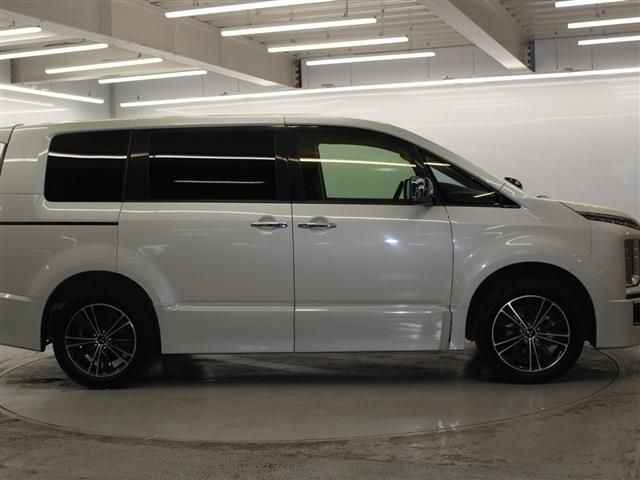 DELICA D:5 4WD
