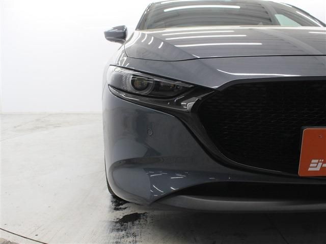 MAZDA3 FASTBACK