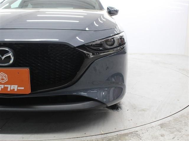 MAZDA3 FASTBACK