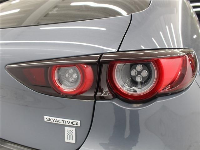 MAZDA3 FASTBACK