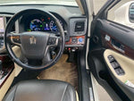CROWN sedan hybrid