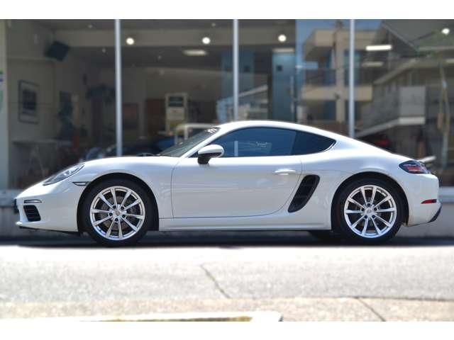 PORSCHE 718 CAYMAN