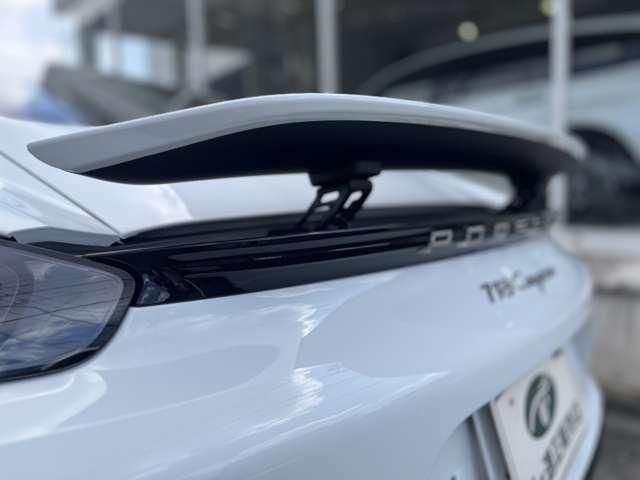 PORSCHE 718 CAYMAN