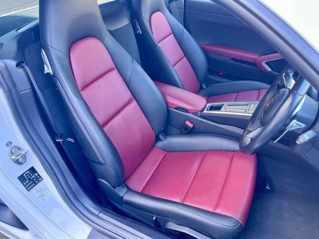 PORSCHE 718 CAYMAN