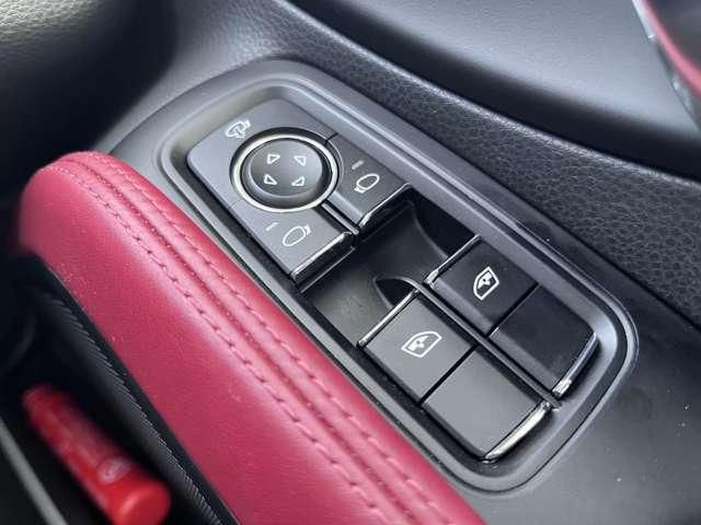 PORSCHE 718 CAYMAN