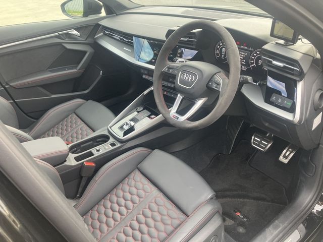AUDI RS3 Sedan