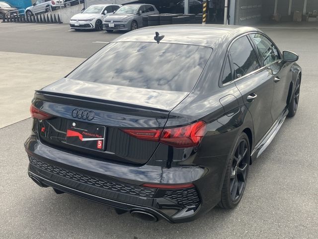 AUDI RS3 Sedan