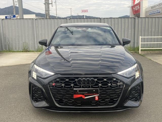 AUDI RS3 Sedan