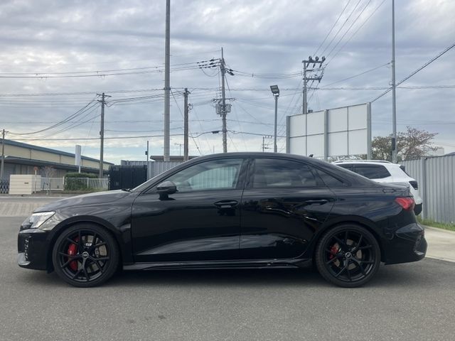 AUDI RS3 Sedan