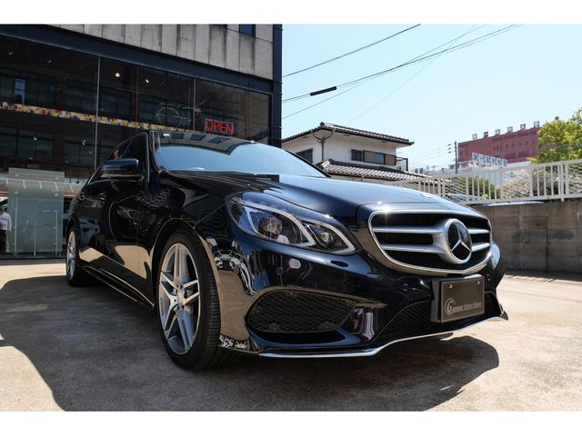 MERCEDES BENZ E-Class sedan