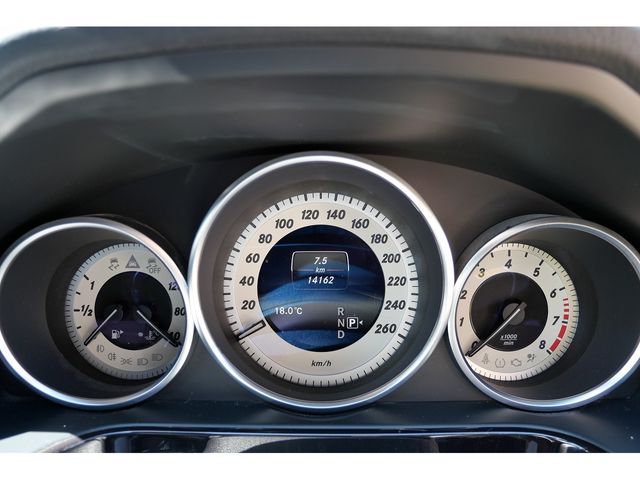 MERCEDES BENZ E-Class sedan
