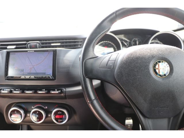 ALFAROMEO Giulietta