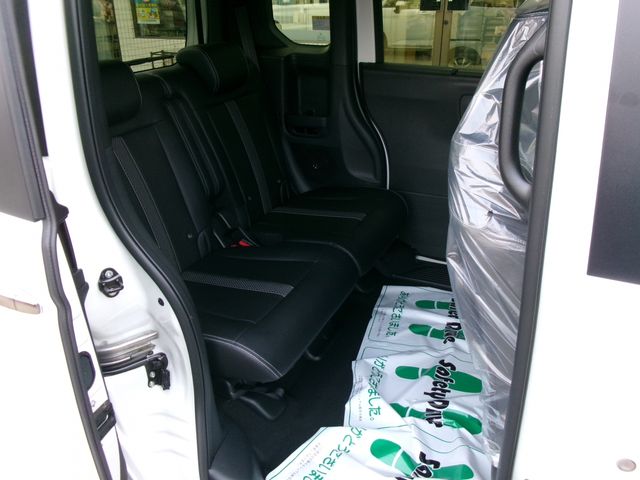 N-BOX CUSTOM