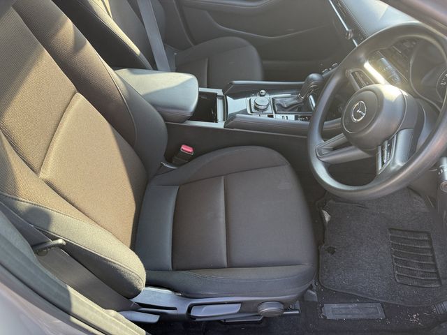 MAZDA3 FASTBACK