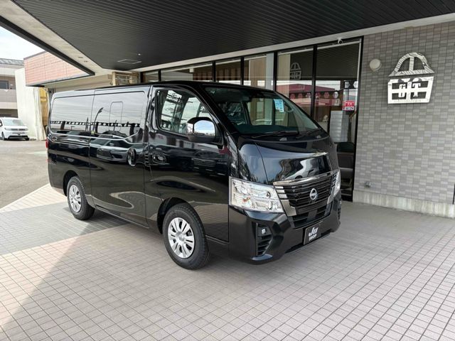 CARAVAN van 2WD