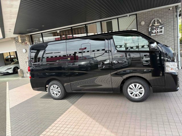 CARAVAN van 2WD