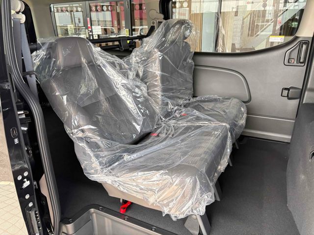 CARAVAN van 2WD