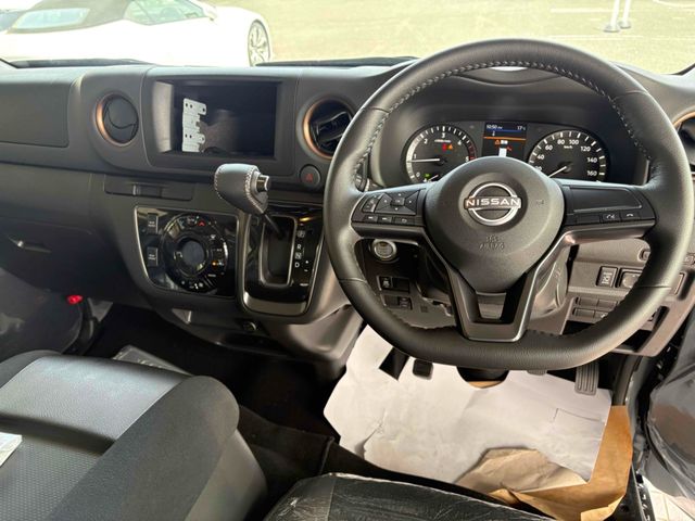 CARAVAN van 2WD