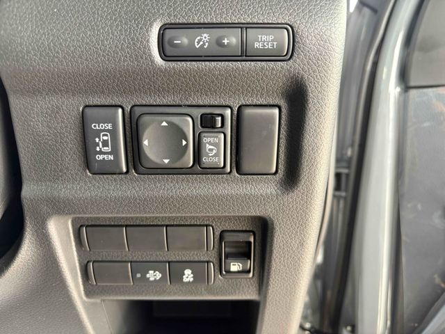 CARAVAN van 2WD