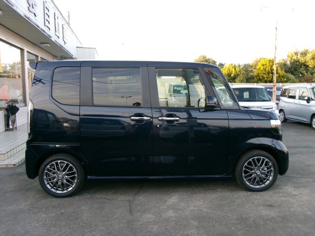 N-BOX CUSTOM