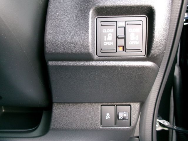 N-BOX CUSTOM