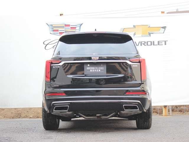 CADILLAC XT6