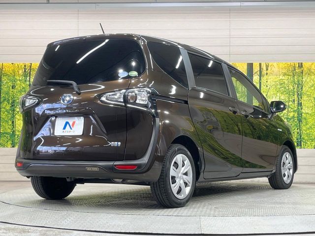 SIENTA HYBRID